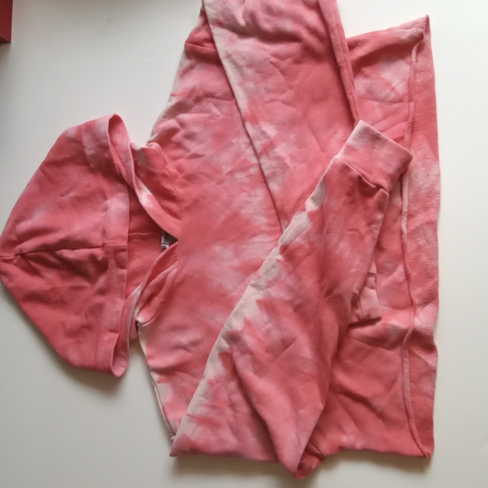 Forever 21 tie dyed crop hoodie
